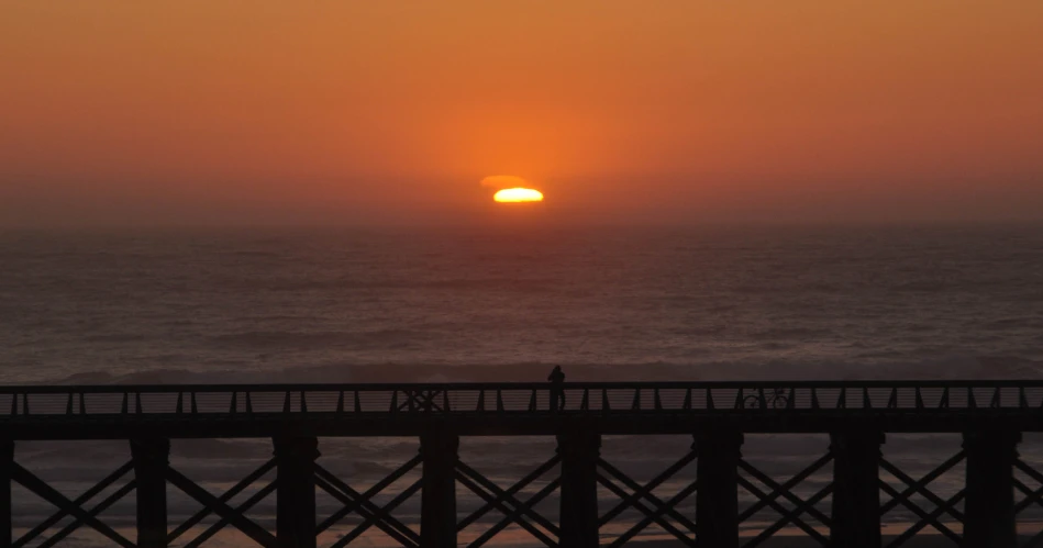 Explore Fort Bragg at Night: Fun, Food & Scenic Evening Experiences